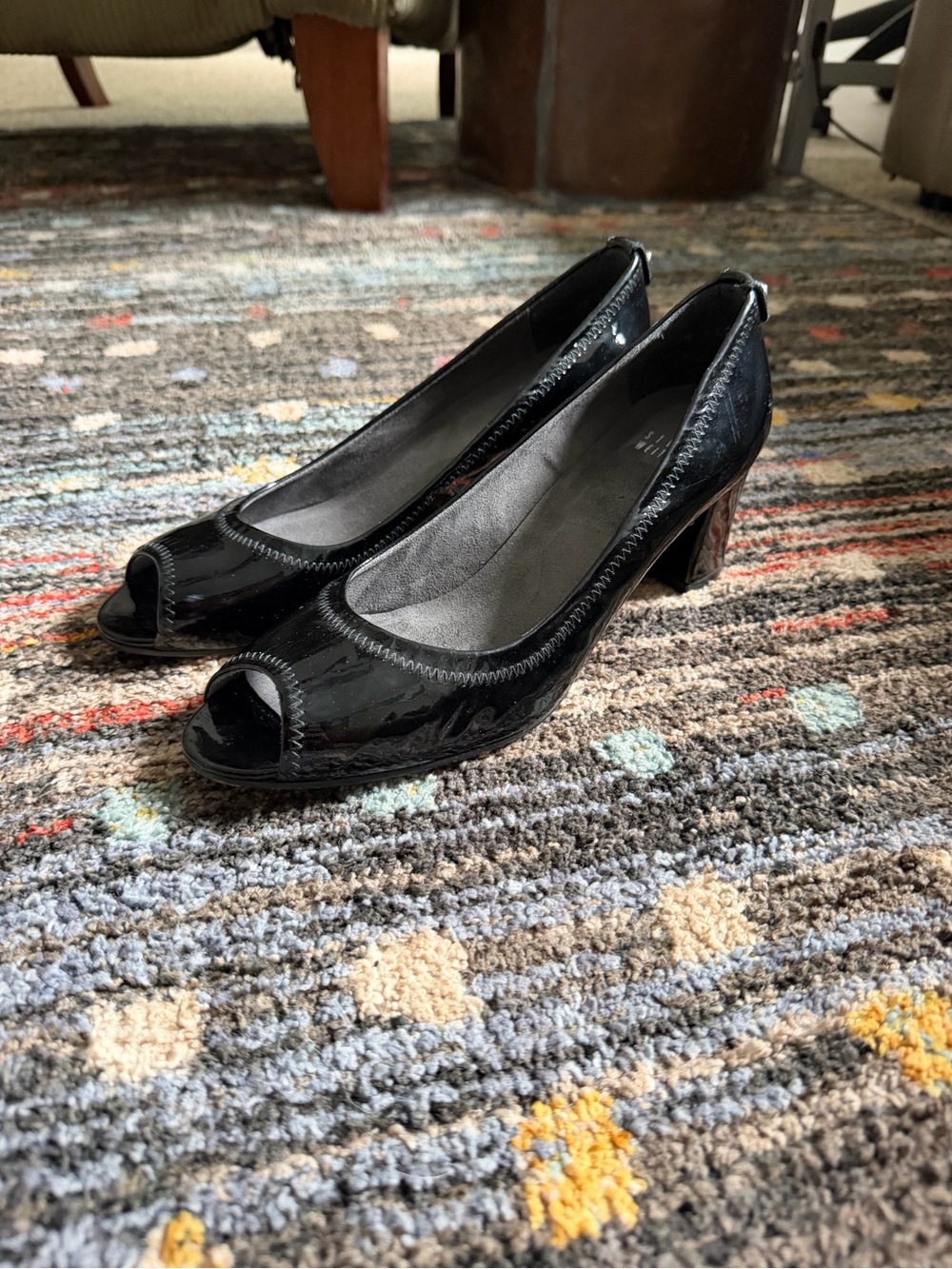 Stuart Whietzman Classic Black Patent Peep-Toe Pump for Women